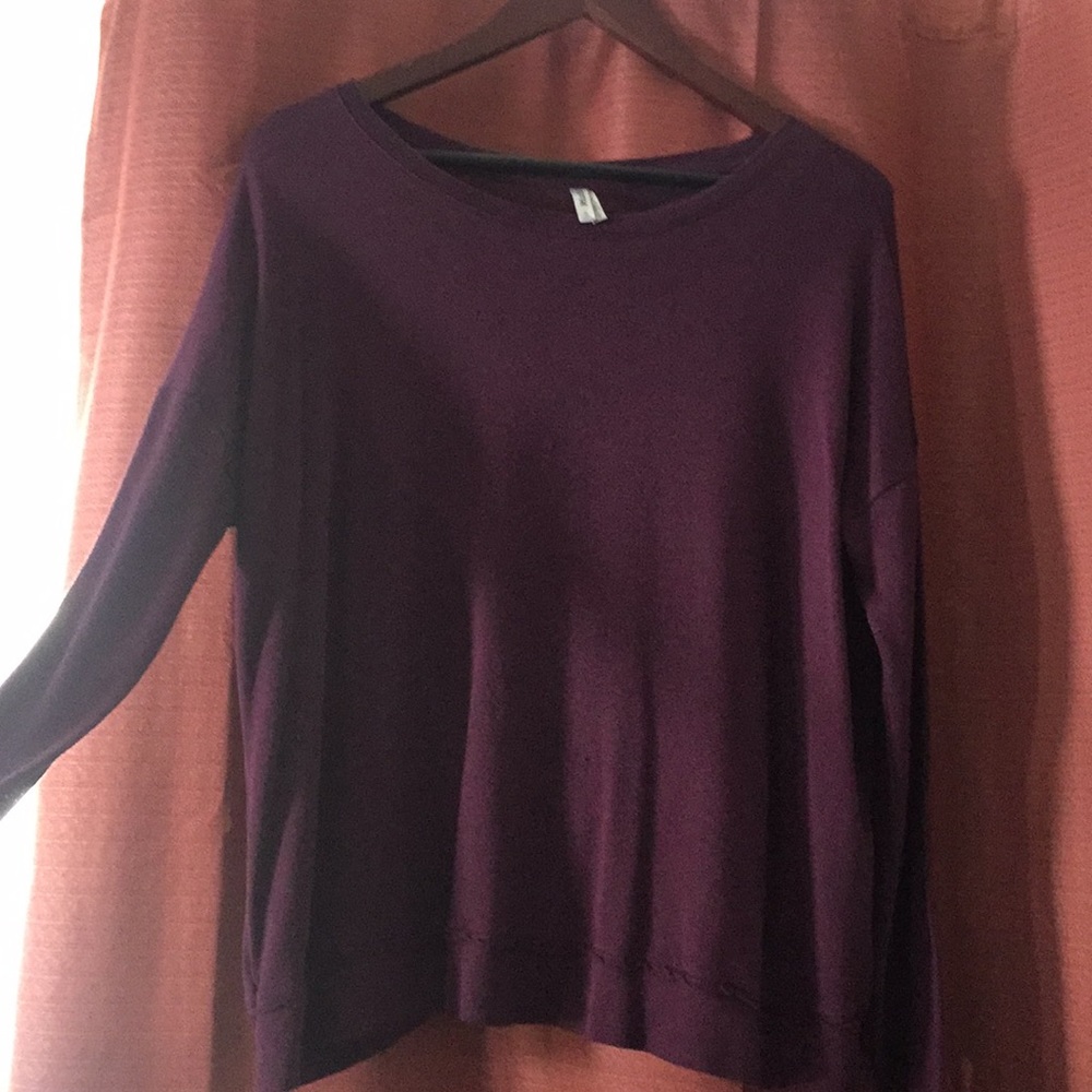 Burgundy lightweight long sleeve with slit